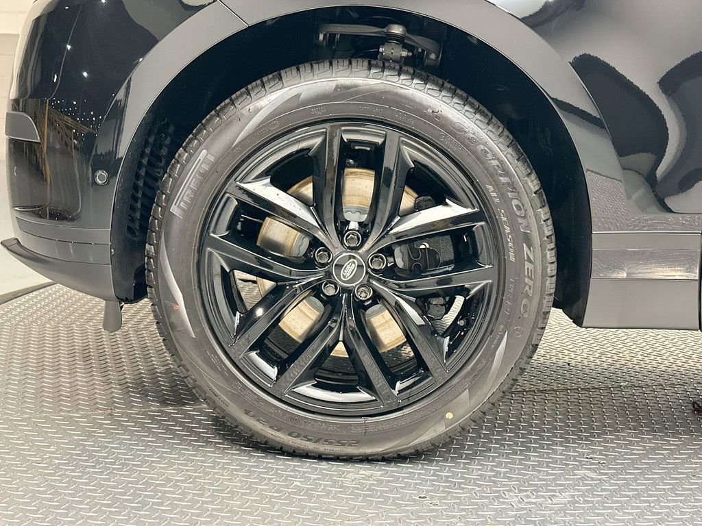 New 2026 Land Rover Range Rover Velar S image 4