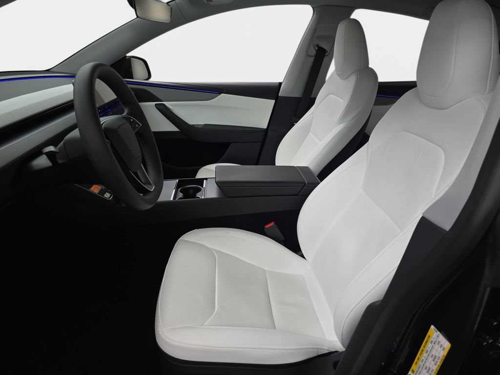 Used 2026 Tesla Model Y AWD image 18