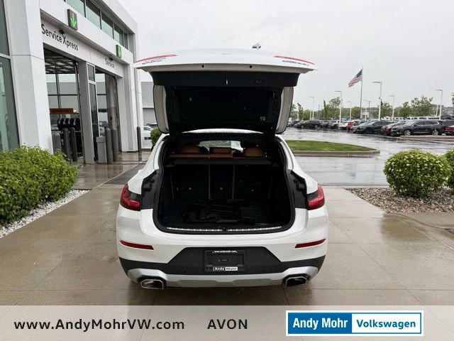 Used 2024 BMW X4 xDrive30i w/ Premium Package AWD/4WD image 12