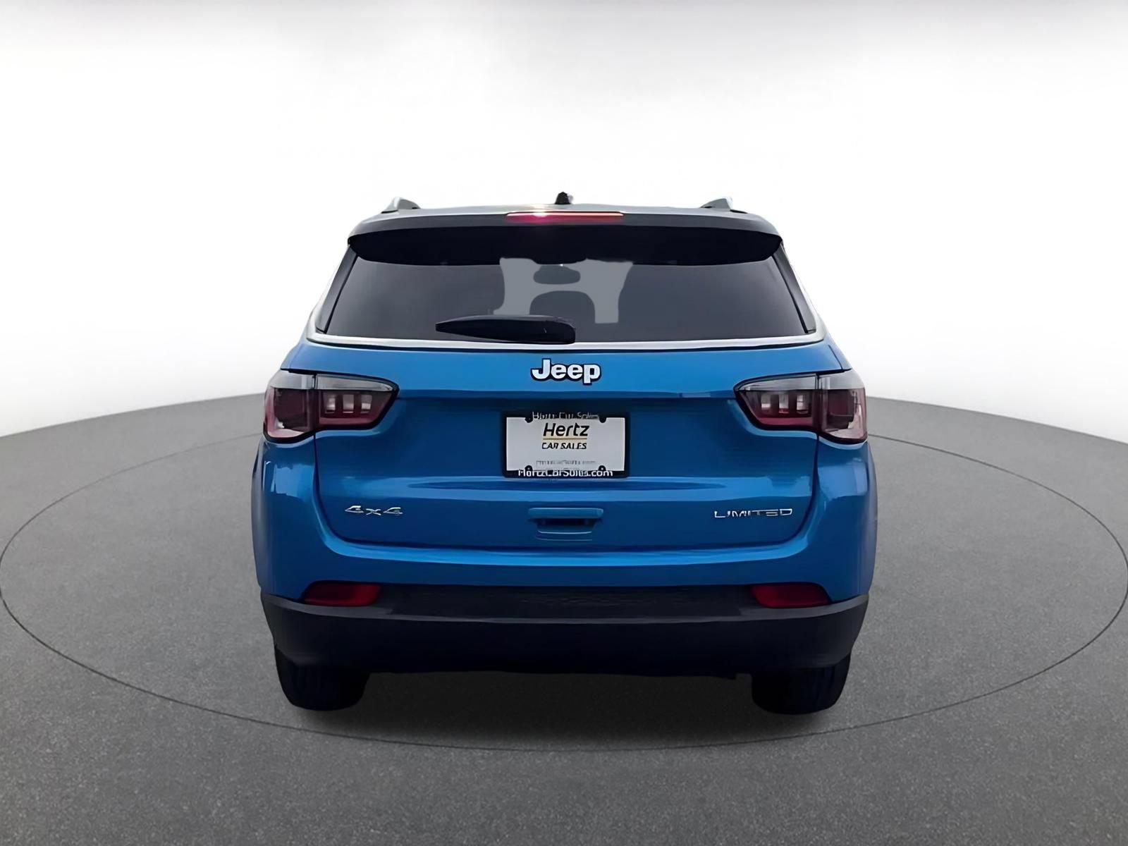 Used 2025 Jeep Compass Limited AWD/4WD image 12