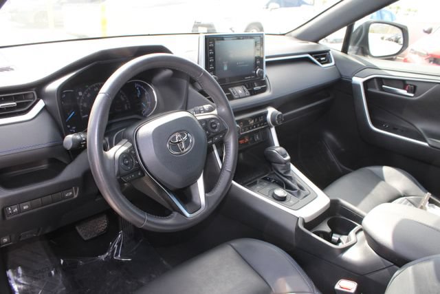 Used 2021 Toyota RAV4 XSE AWD/4WD image 12