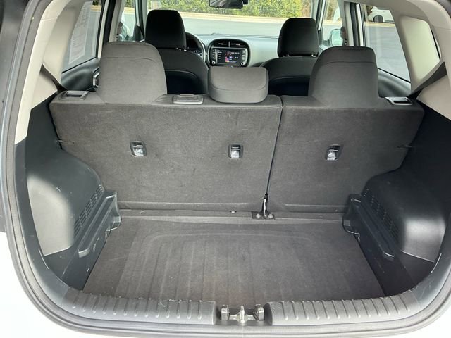 Used 2022 Kia Soul LX w/ Technology Package image 19