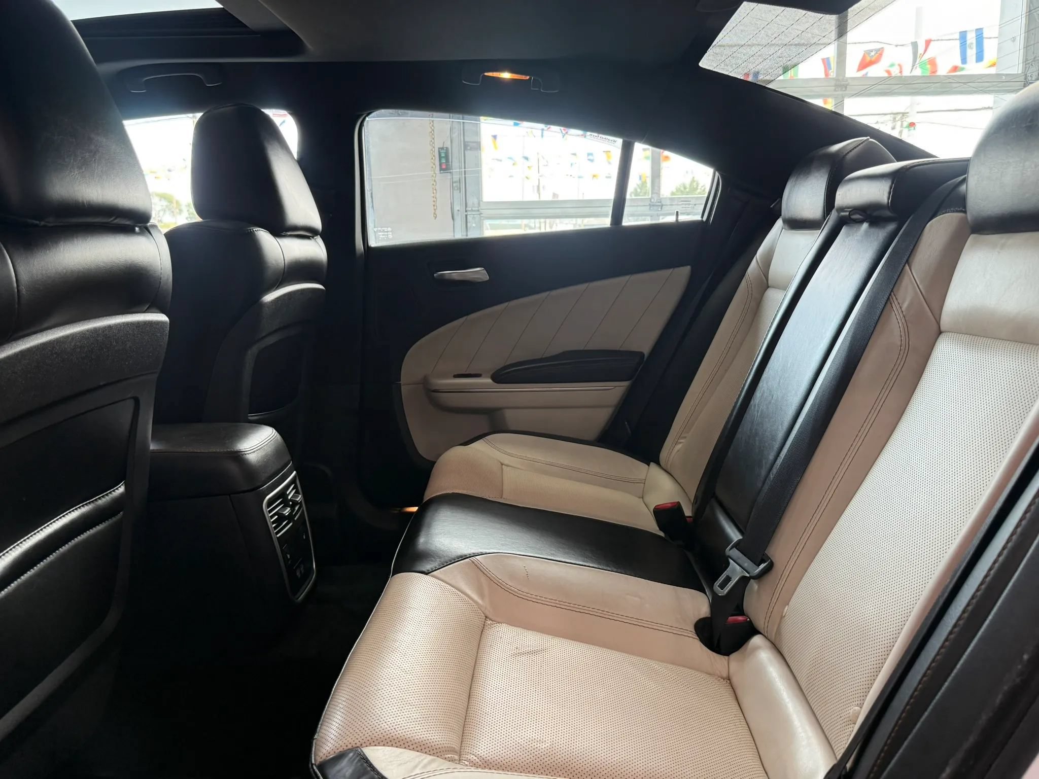 Used 2018 Dodge Charger GT AWD/4WD image 30