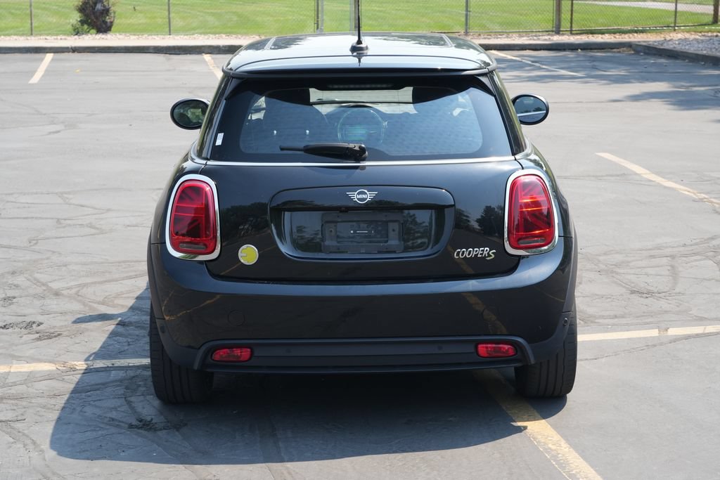 Certified 2024 MINI Cooper SE FWD image 4