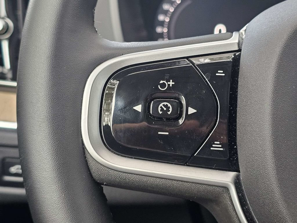 Certified 2026 Volvo XC60 B5 Plus AWD/4WD image 26