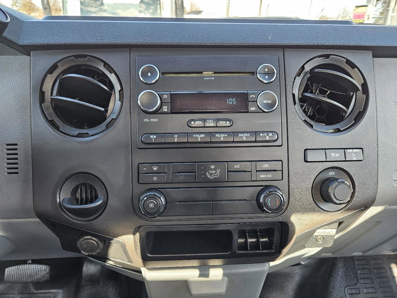 Used 2016 Ford F350 XL image 37