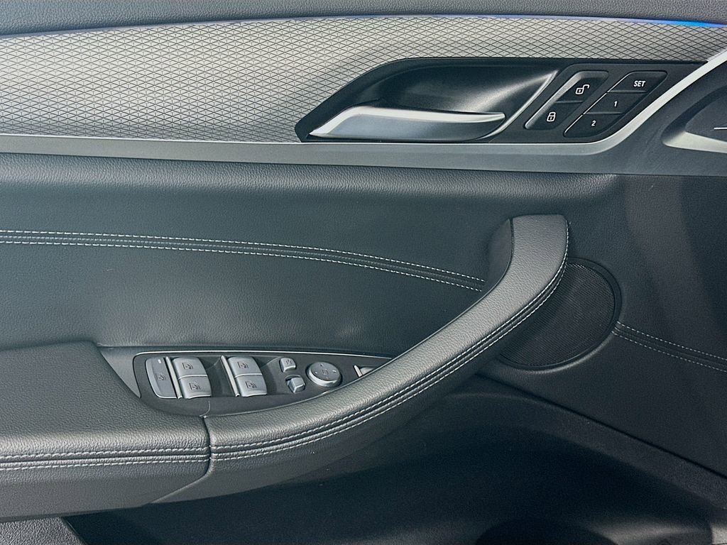 Used 2021 BMW X3 xDrive30e w/ M Sport Package image 18