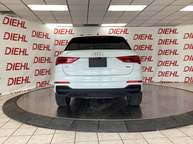 Used 2024 Audi Q3 2.0T Premium w/ Convenience Package AWD/4WD image 6