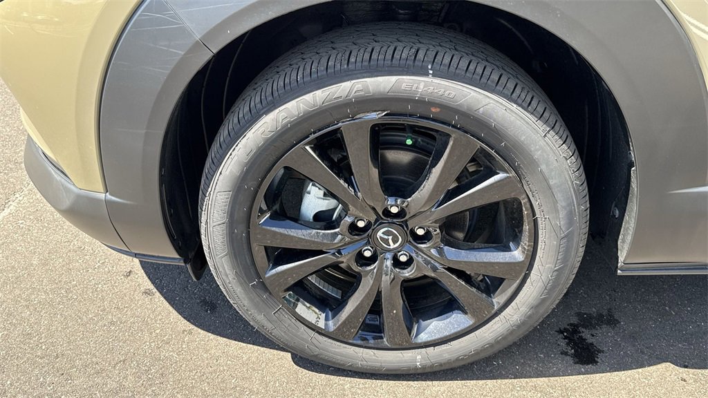 New 2024 MAZDA CX-30 Carbon image 63