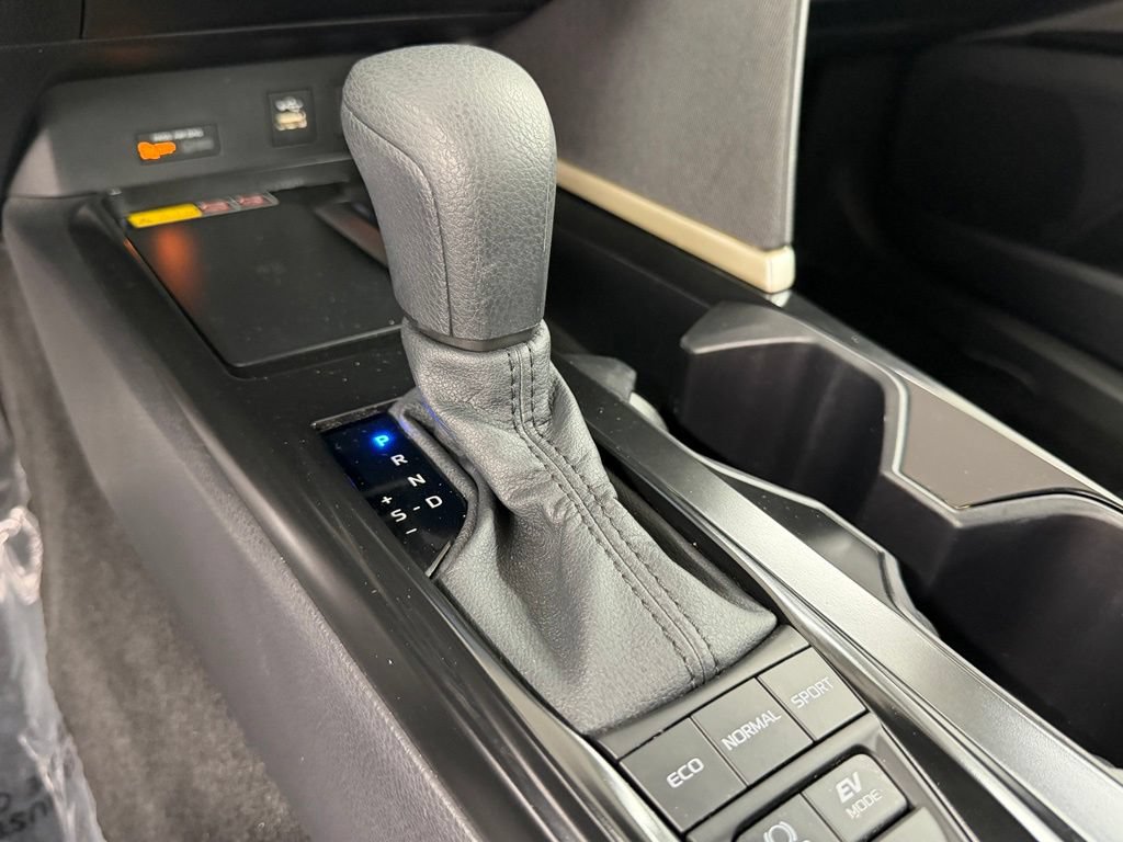 Used 2026 Toyota Camry LE FWD image 30