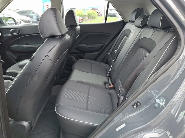 Certified 2026 Hyundai Venue SEL FWD image 10