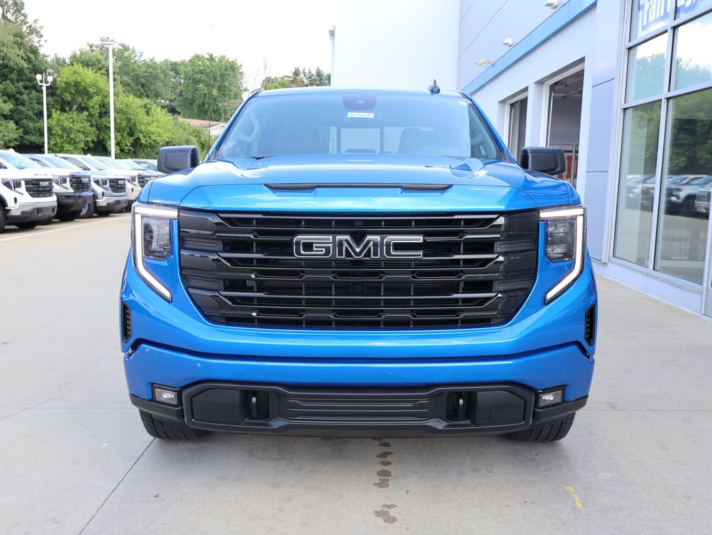Certified 2023 GMC Sierra 1500 Elevation w/ Preferred Package AWD/4WD image 5