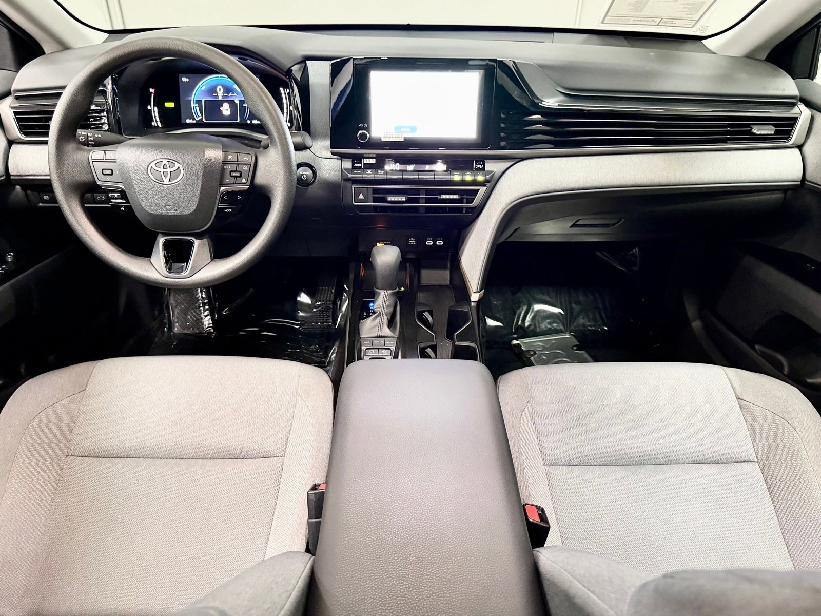 Used 2026 Toyota Camry LE image 34