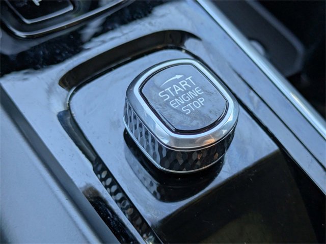 New 2025 Volvo XC60 B5 Plus w/ Protection Package Premier image 29