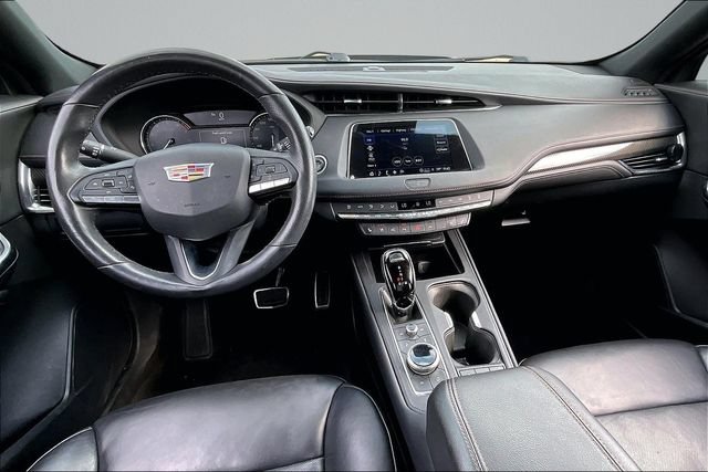 Used 2022 Cadillac XT4 Sport w/ Comfort Package FWD image 13