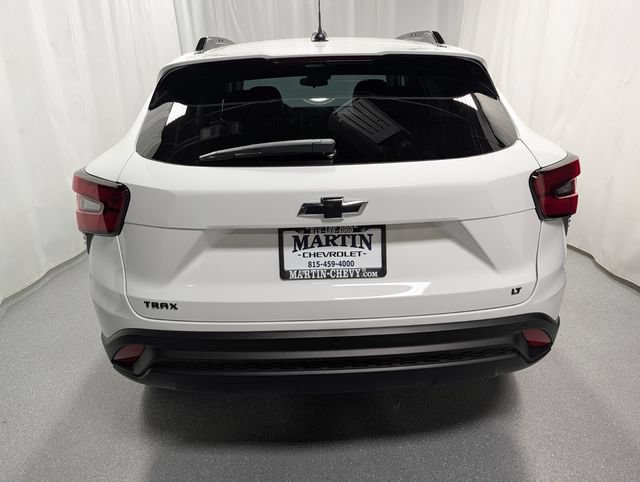 New 2026 Chevrolet Trax LT w/ Driver Confidence Package FWD image 4