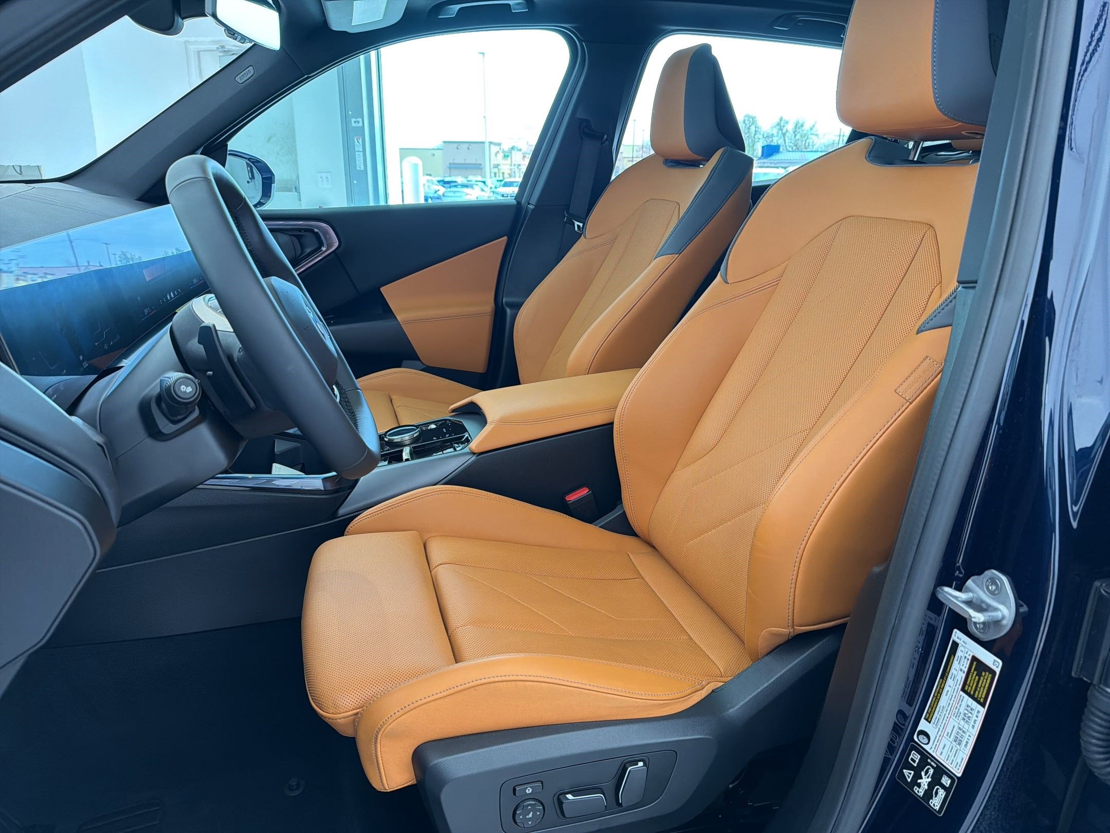 Used 2025 BMW X3 xDrive30i w/ Premium Package image 5