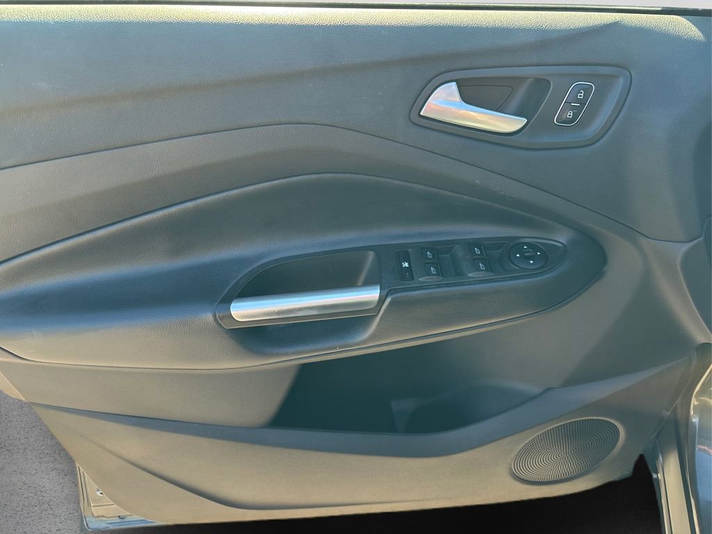 Used 2018 Ford Escape SE w/ SE Sync 3 Package image 22