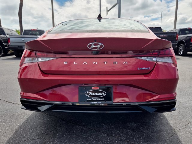 Used 2023 Hyundai Elantra Limited FWD image 6