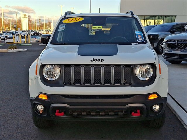 Used 2023 Jeep Renegade Trailhawk image 3