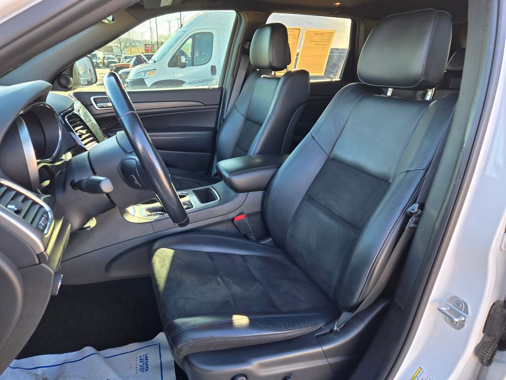 Used 2020 Jeep Grand Cherokee Altitude image 16