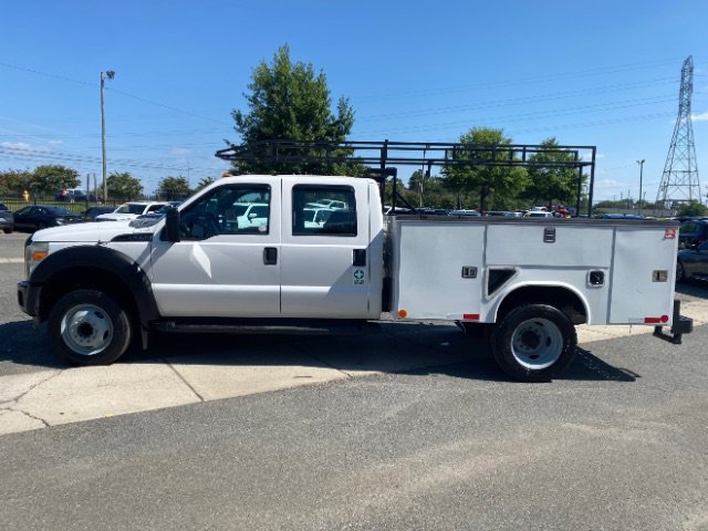 Used 2015 Ford F550 2WD Crew Cab Super Duty image 4