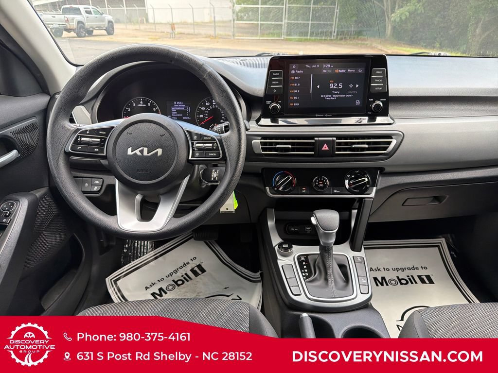 Used 2023 Kia Seltos LX AWD/4WD image 30