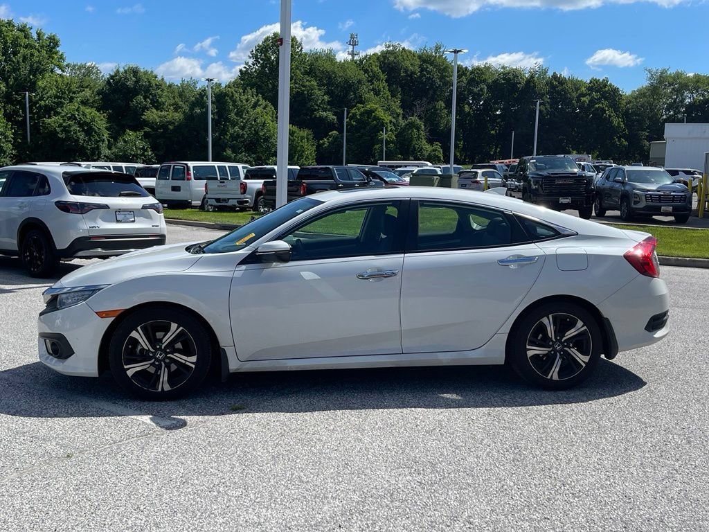 Used 2017 Honda Civic Touring image 6