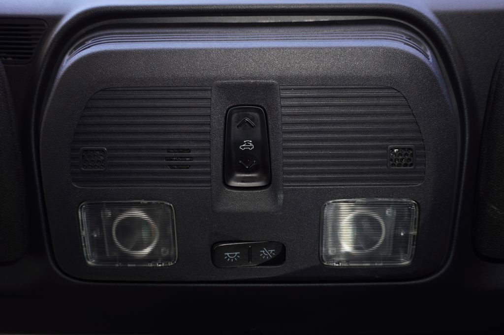 Used 2025 Ford Mustang EcoBoost image 28