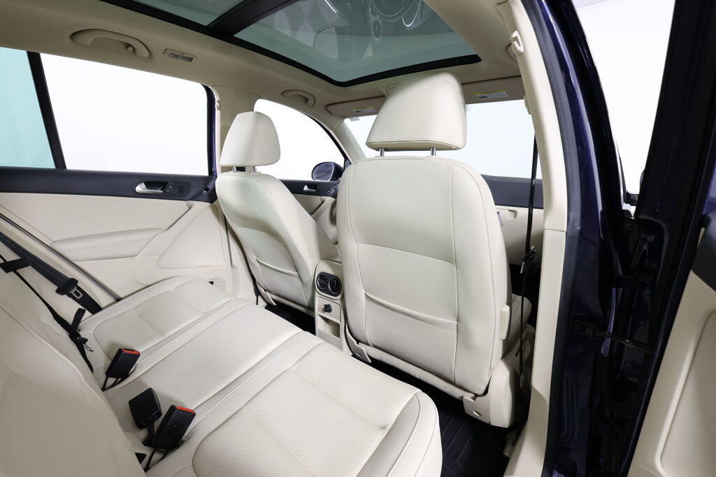 Used 2014 Volkswagen Tiguan SEL image 19