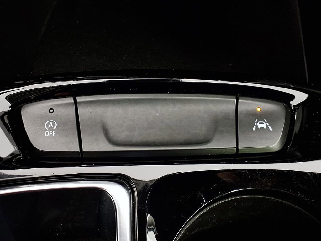 Used 2025 Chevrolet Trax ACTIV w/ Driver Confidence Package FWD image 21