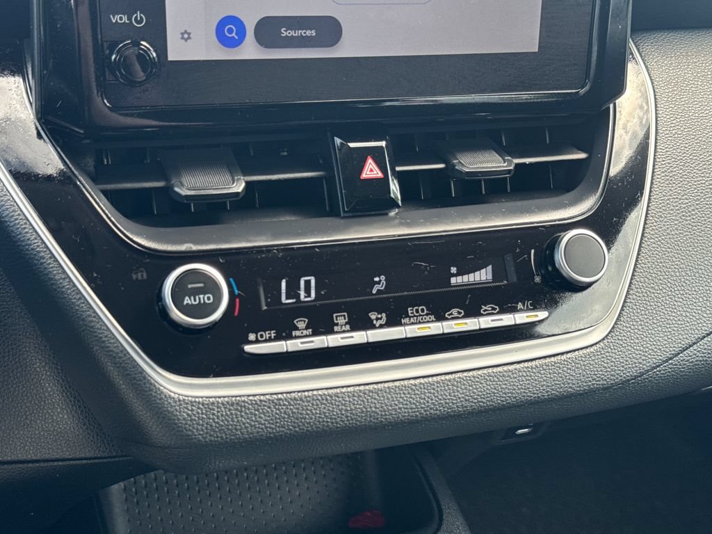 Used 2024 Toyota Corolla LE FWD image 23