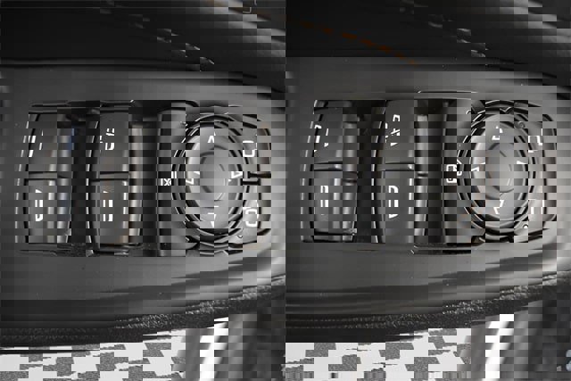 Used 2018 Chevrolet Traverse LT image 28