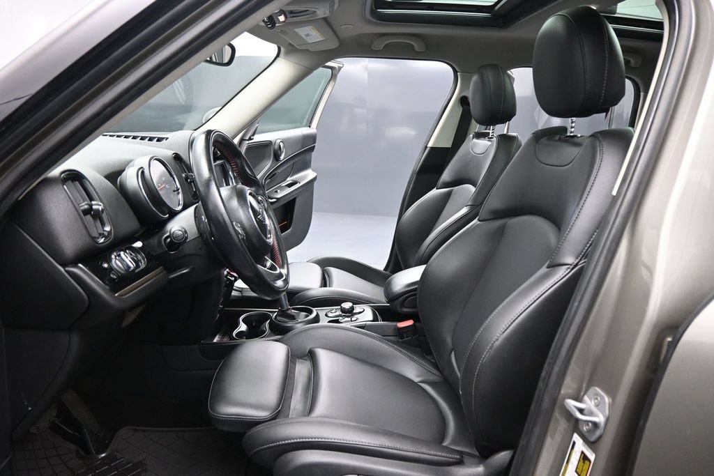 Used 2019 MINI Cooper Countryman S w/ Premium Package FWD image 10