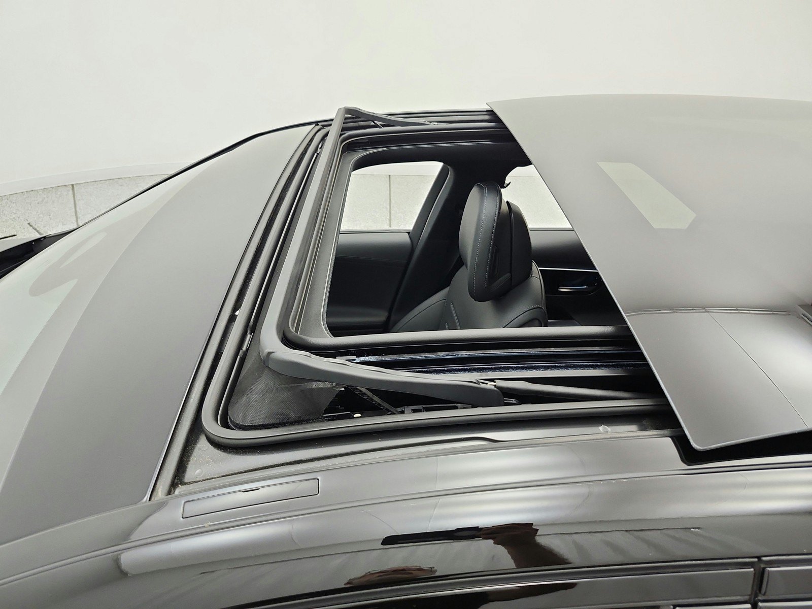 Used 2023 Mercedes-Benz C 300 Sedan image 15