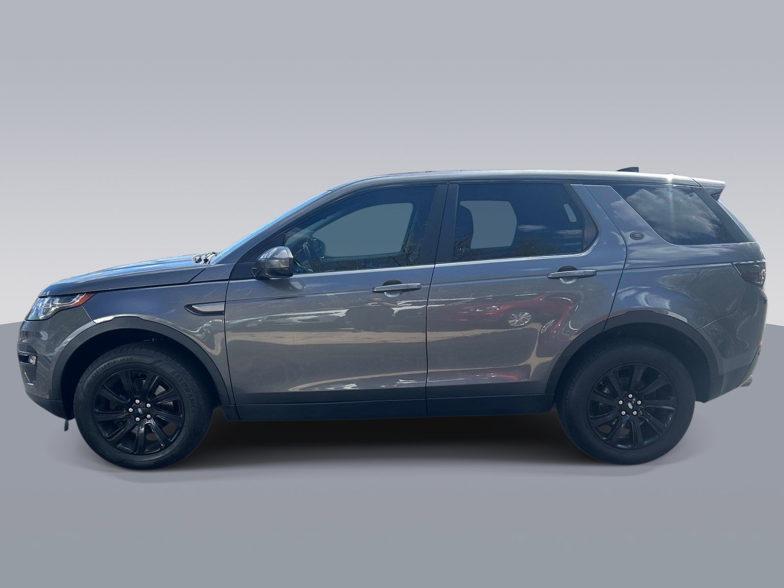 Used 2018 Land Rover Discovery Sport SE AWD/4WD image 6