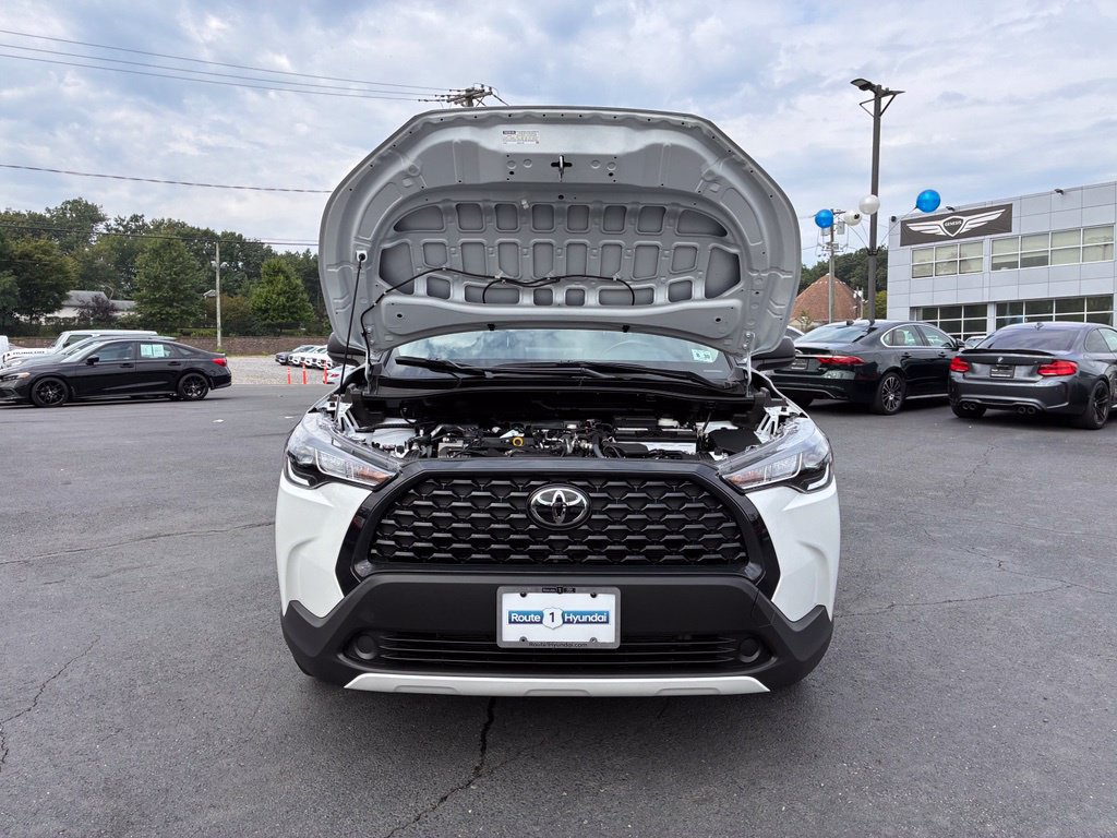 Used 2025 Toyota Corolla Cross L FWD image 10