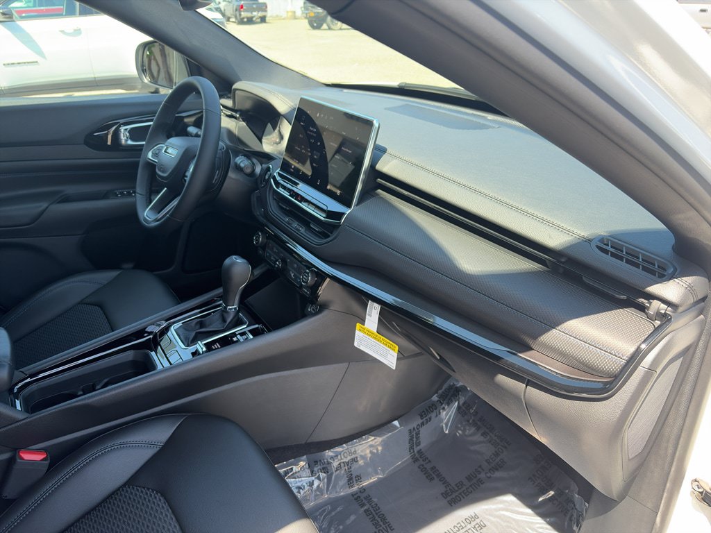 New 2026 Jeep Compass Latitude AWD/4WD image 25