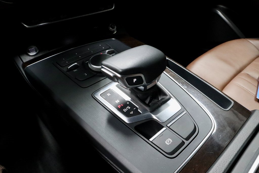 Used 2019 Audi Q5 2.0T Premium w/ Convenience Package image 32