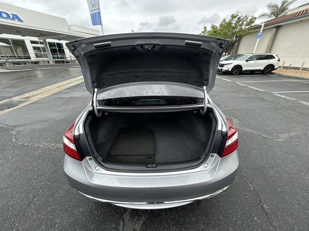 Used 2017 Honda Accord Sport image 23