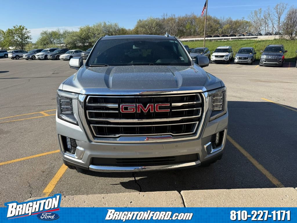 Used 2023 GMC Yukon SLT w/ SLT Premium Package AWD/4WD image 2