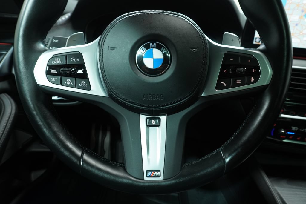 Used 2023 BMW M550i xDrive w/ Executive Package AWD/4WD image 17