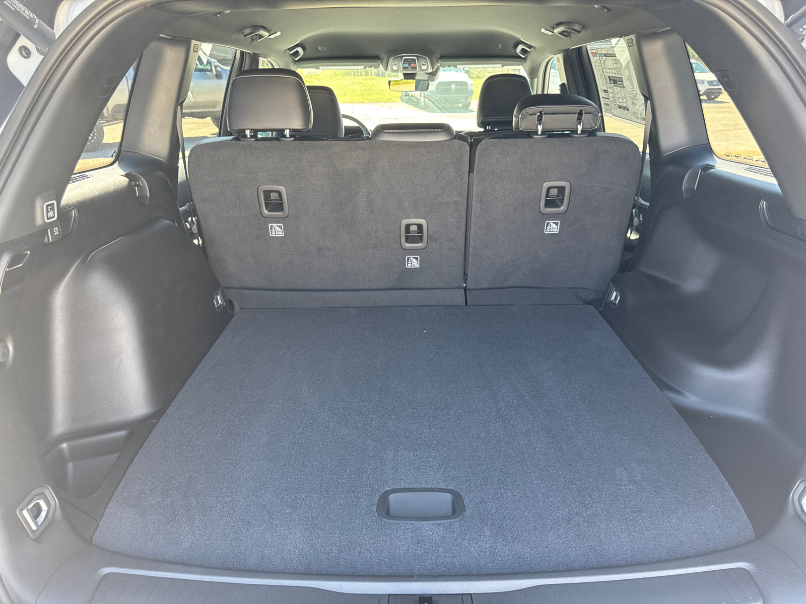 New 2026 Jeep Grand Cherokee Altitude RWD image 18