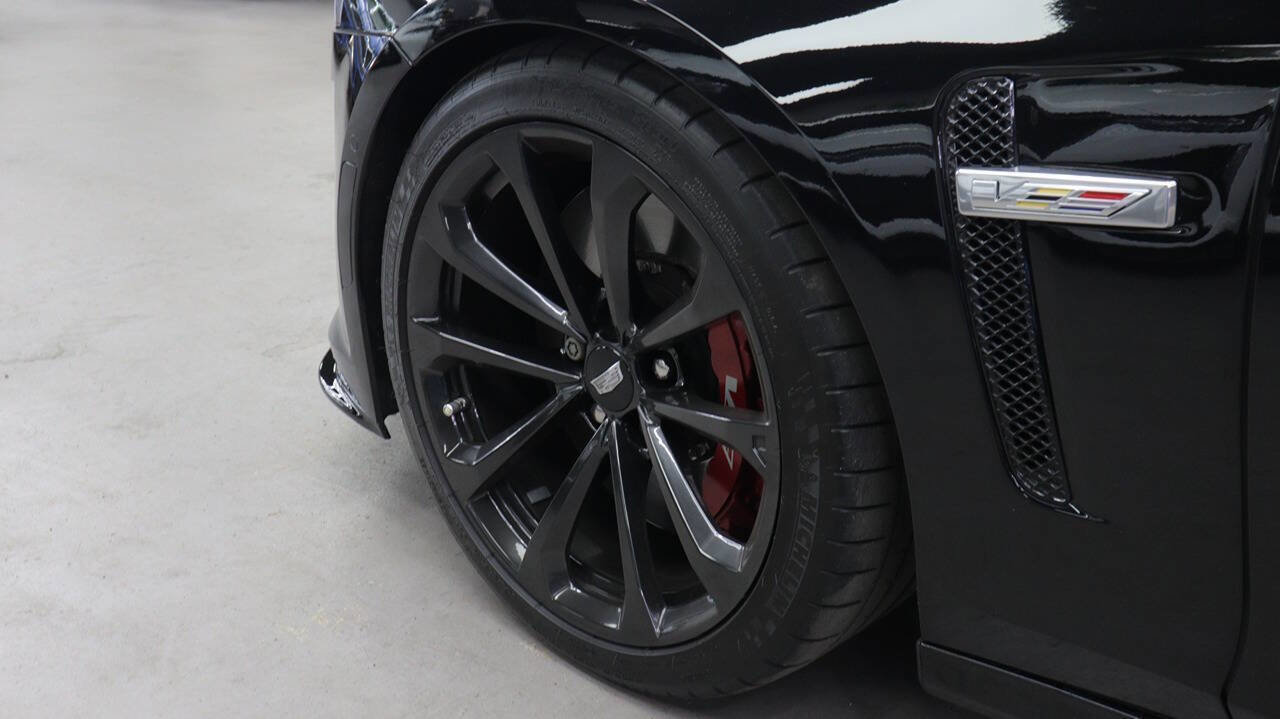 Used 2019 Cadillac CTS V w/ Luxury Package image 9