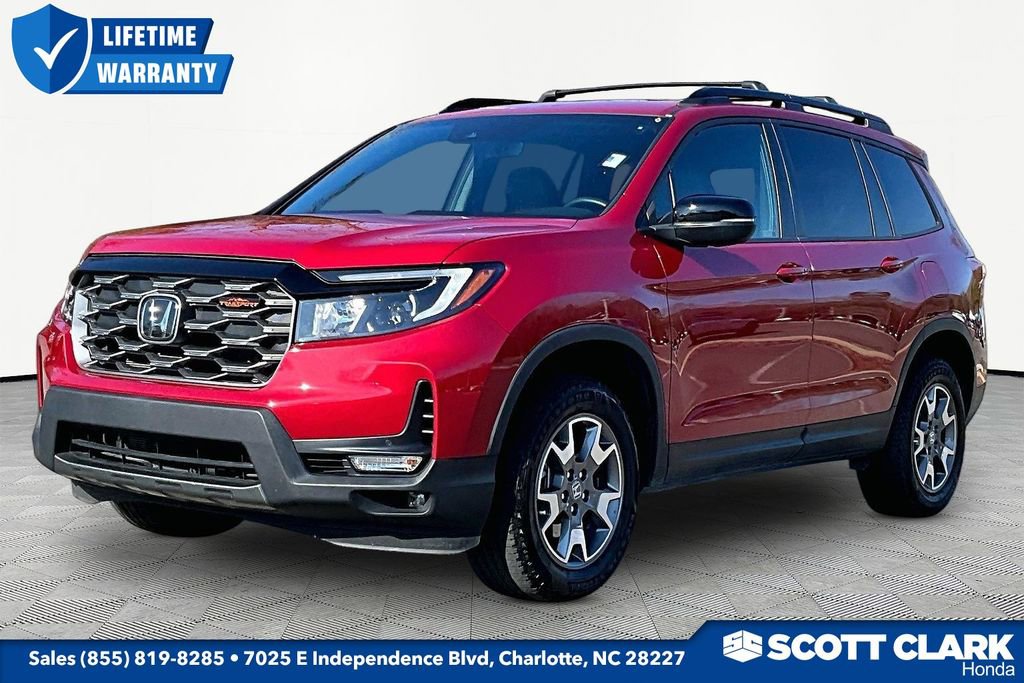 Used 2023 Honda Passport TrailSport image 3