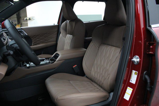 New 2026 Mitsubishi Outlander SEL image 7