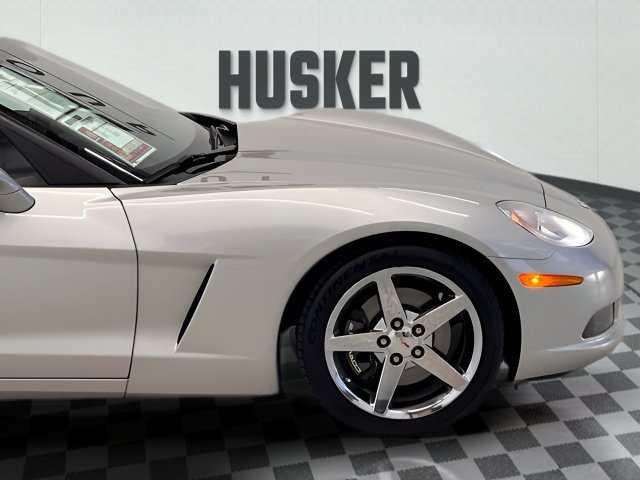 Used 2008 Chevrolet Corvette Convertible w/ Preferred Equipment Group RWD image 6