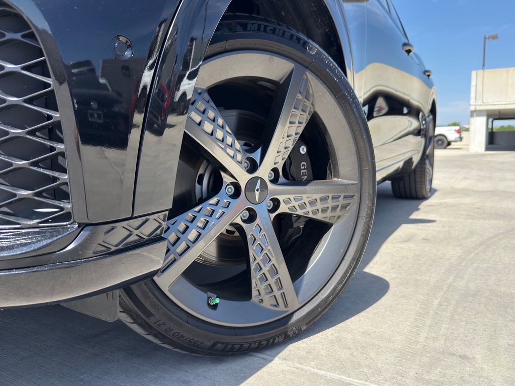 Used 2025 Genesis GV70 3.5T Sport w/ Sport Advanced Package image 7