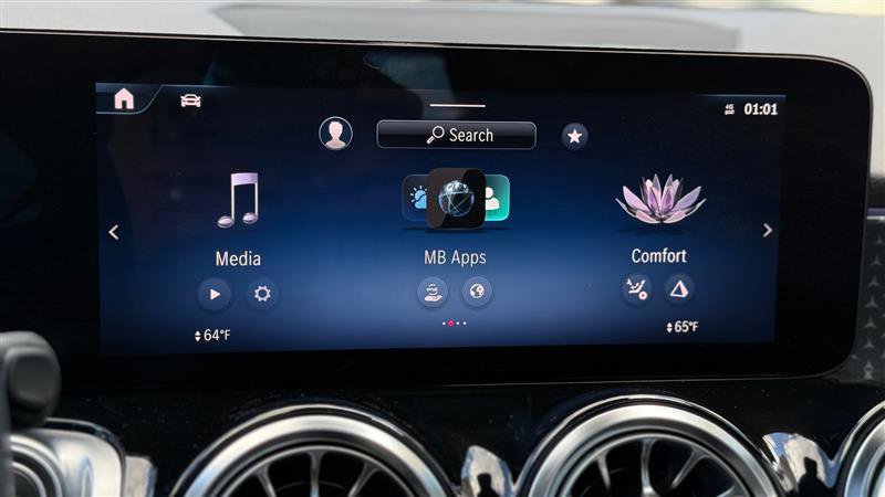 Used 2024 Mercedes-Benz GLB 250 4MATIC image 45