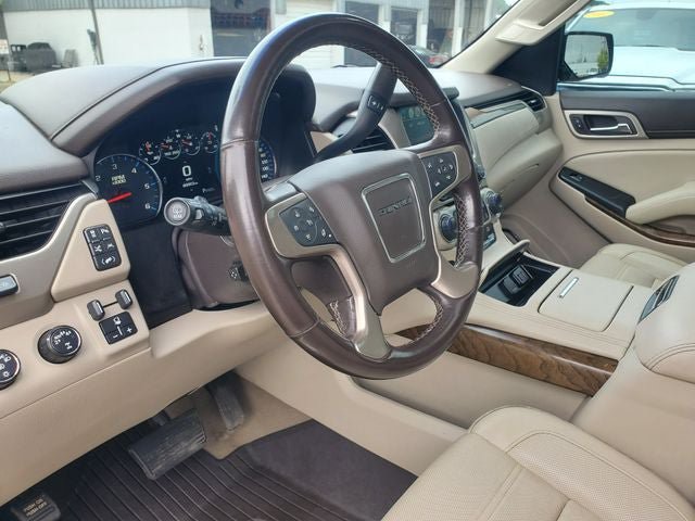 Used 2019 GMC Yukon XL Denali AWD/4WD image 10